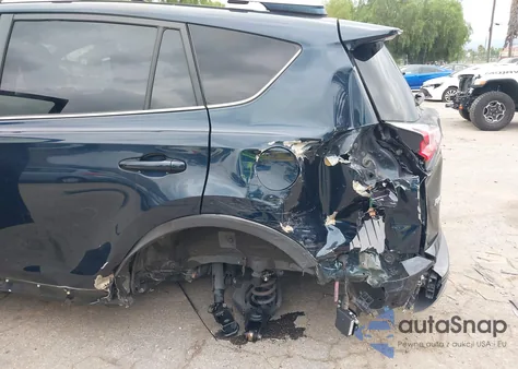 2018 Toyota Rav4 Xle from USA, damaged, VIN JTMWFREV6JJ733263